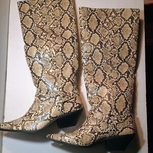 Snakeskin Pattern Women's Boots